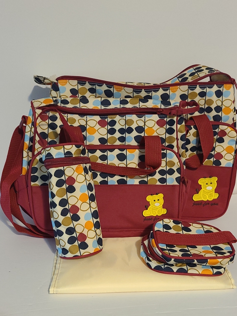 5 -IN-1 DIAPER BAG TOTE FOR BABY ESSENTIALS-WATER RESISTANT-GEOMETRIC DESIGN/RED
